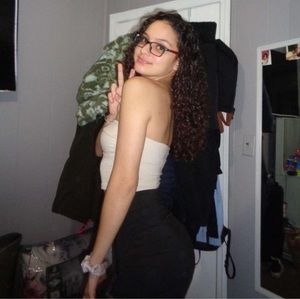 Meet your Posher, Scarlet